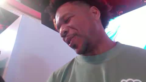 Snapshot of jasonsweets chatting on January 17, 10:57 pm Jason Sweets online show from January 17, 10:57 pm