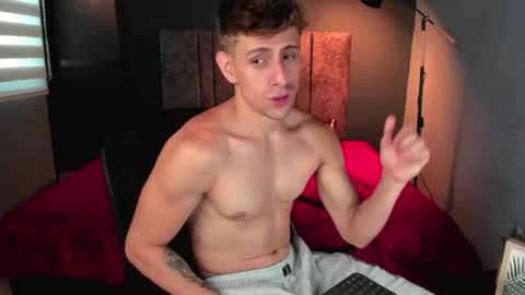 Snapshot of jasper__jones chatting on June 13, 1:31 pm JASPER JONES online show from June 13, 1:31 pm