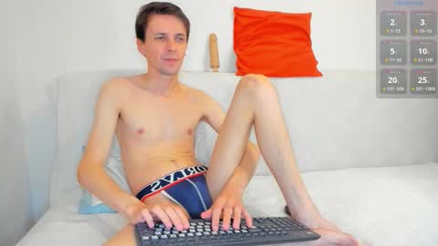 Snapshot of jasper_sun chatting on October 15, 9:04 pm Jasper online show from October 15, 9:04 pm