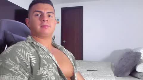 JBrooksXx online show from February 9, 4:14 am