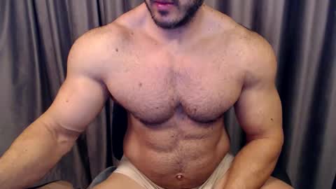 Snapshot of jasphermscl chatting on October 26, 3:01 am JaspherMscl online show from October 26, 3:01 am