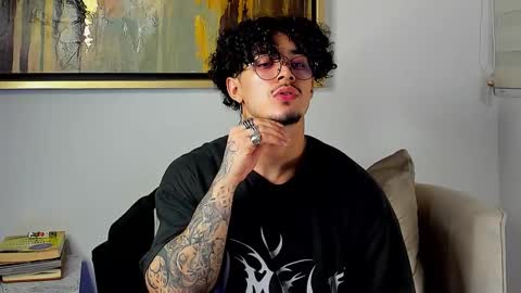 Snapshot of jasson_rodriguez69 chatting on November 8, 4:23 am Lil Dark online show from November 8, 4:23 am