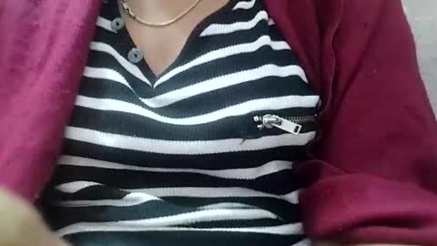 jasspreettt online show from November 12, 2:56 am