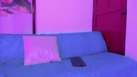 jave_rave online show from April 29, 4:16 am