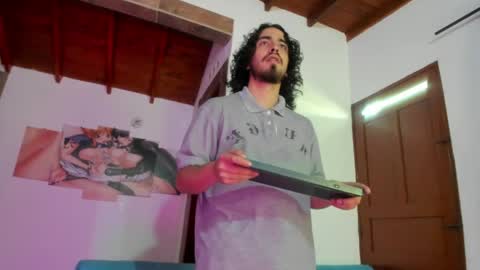 Snapshot of jave_rave chatting on May 5, 12:35 pm jave_rave online show from May 5, 12:35 pm