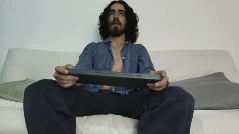 Snapshot of jave_rave chatting on May 26, 12:23 pm jave_rave online show from May 26, 12:23 pm