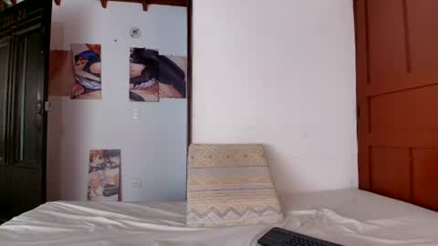 Snapshot of jave_rave chatting on June 18, 1:59 pm jave_rave online show from June 18, 1:59 pm