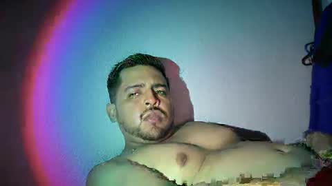 Snapshot of javiermichi chatting on November 23, 5:40 am javiermichi online show from November 23, 5:40 am