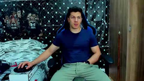 Javier online show from March 2, 2:03 am