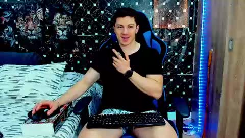 Javier online show from July 10, 4:09 pm