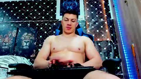 Javier online show from July 15, 5:07 pm