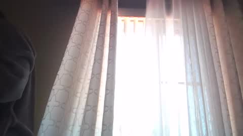 Snapshot of javinarose chatting on May 7, 5:51 pm javinarose online show from May 7, 5:51 pm