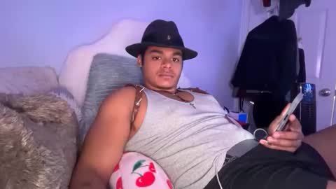 Snapshot of javiricorich chatting on October 24, 10:28 pm javiSdick online show from October 24, 10:28 pm