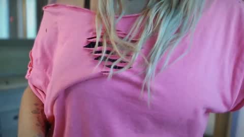 Snapshot of javlovesu chatting on September 26, 6:45 pm JAV online show from September 26, 6:45 pm