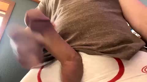 Snapshot of jawssharkparty chatting on January 21, 6:55 pm Jaws online show from January 21, 6:55 pm