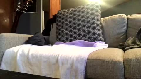 Snapshot of jawssharkparty chatting on November 18, 7:29 pm Jaws online show from November 18, 7:29 pm