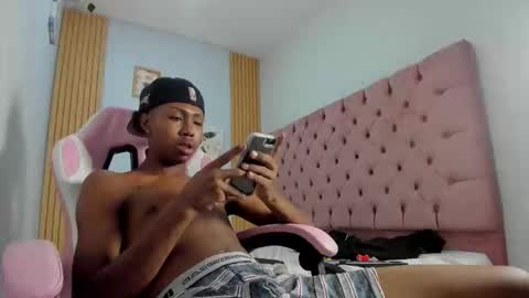 jax_maliq online show from October 15, 5:29 am