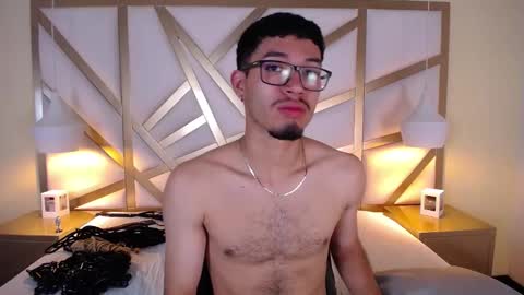 Snapshot of jaxon_carter chatting on September 25, 12:36 am jaxon_carter online show from September 25, 12:36 am