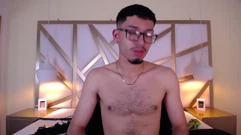 Snapshot of jaxon_carter chatting on October 30, 12:34 am jaxon_carter online show from October 30, 12:34 am