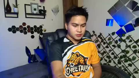 Snapshot of jay_hotcummer chatting on February 1, 2:10 am JL online show from February 1, 2:10 am