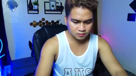 Snapshot of jay_hotcummer chatting on February 24, 8:34 am JL online show from February 24, 8:34 am