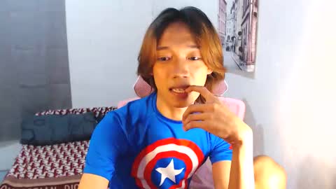 Snapshot of jay_intown chatting on January 8, 1:57 pm jhay intown online show from January 8, 1:57 pm