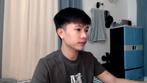 Snapshot of jay_lordx chatting on December 15, 12:42 pm Ur Jaylord online show from December 15, 12:42 pm