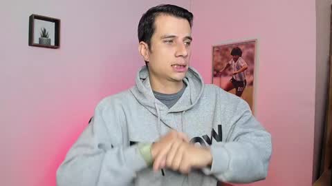 Snapshot of jayalvarrez_ chatting on January 16, 6:37 pm Jay Alvarrez online show from January 16, 6:37 pm