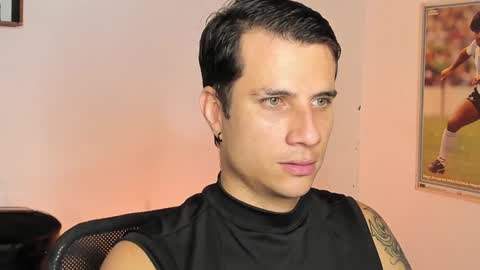 Snapshot of jayalvarrez_ chatting on February 6, 7:07 pm Jay Alvarrez online show from February 6, 7:07 pm