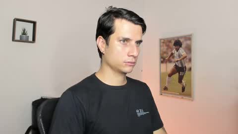 Snapshot of jayalvarrez_ chatting on February 25, 6:53 pm Jay Alvarrez online show from February 25, 6:53 pm