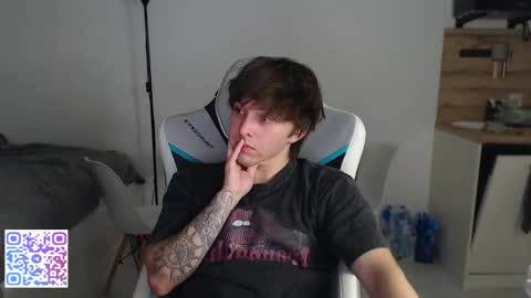 Jayce online show from October 3, 9:01 pm