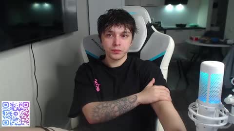 Jayce online show from May 28, 3:42 pm