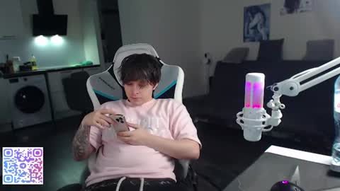 Jayce online show from July 2, 3:45 am