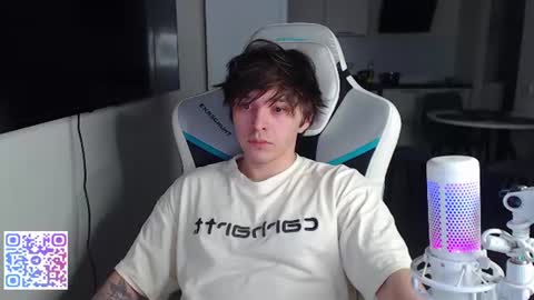 Jayce online show from July 4, 6:47 pm