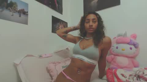 Jaycee online show from February 25, 3:27 am