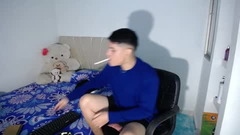 Snapshot of jayder_steven chatting on March 22, 6:28 am Jayder Steven online show from March 22, 6:28 am