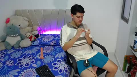 Snapshot of jayder_steven chatting on April 29, 3:21 am Jayder Steven online show from April 29, 3:21 am