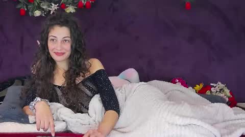 Snapshot of jayllene chatting on November 17, 9:26 am Jayllene online show from November 17, 9:26 am