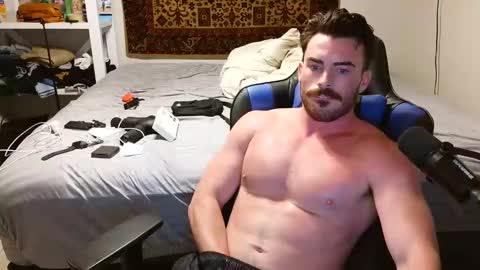 Snapshot of jaypipeahoe chatting on October 23, 2:11 am jaypipeahoe online show from October 23, 2:11 am