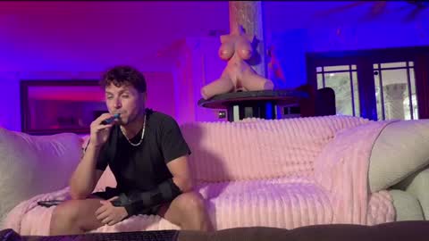 Snapshot of jayromeroxxx chatting on June 11, 2:33 am Jay Romero XXX online show from June 11, 2:33 am