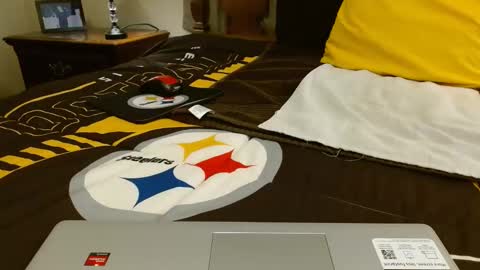 Snapshot of jayscott57 chatting on December 21, 7:27 pm Jay online show from December 21, 7:27 pm