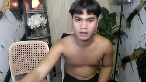 Snapshot of jaythehottest chatting on April 24, 6:43 pm Jay online show from April 24, 6:43 pm