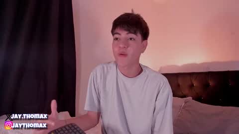 Snapshot of jaythomax chatting on December 20, 8:12 pm jaythomax online show from December 20, 8:12 pm