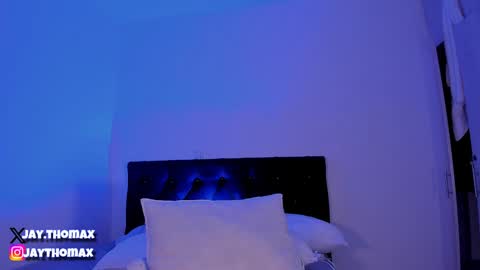 Snapshot of jaythomax chatting on January 9, 8:33 pm jaythomax online show from January 9, 8:33 pm