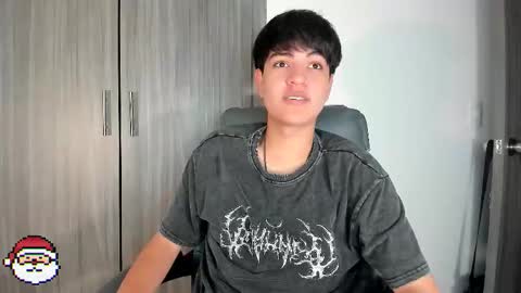 Snapshot of jaythomax chatting on December 20, 9:44 pm jaythomax online show from December 20, 9:44 pm