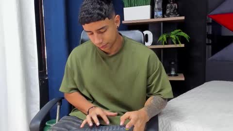 jaze_bradley online show from November 26, 11:22 am