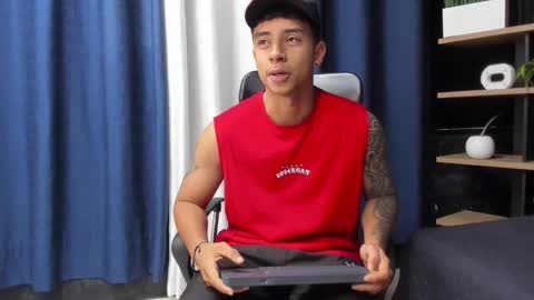 jaze_bradley online show from December 5, 11:08 am