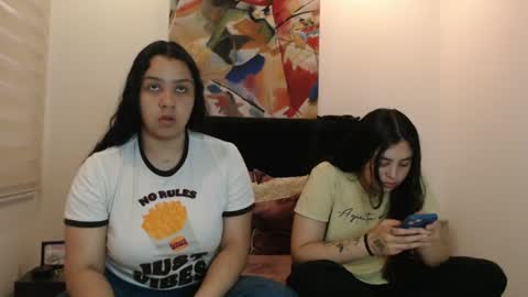 Snapshot of jazmin_dharius chatting on June 20, 3:15 pm Jazmin and Scarlett online show from June 20, 3:15 pm