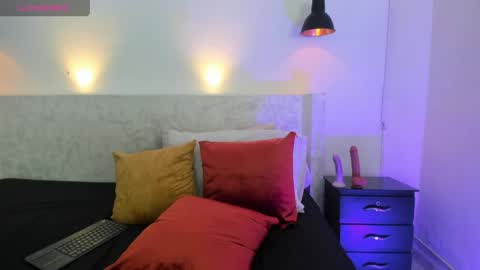 Snapshot of jazmin_flores1 chatting on May 15, 11:34 pm Jazmin online show from May 15, 11:34 pm