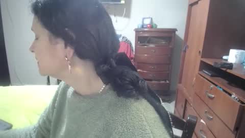 jazmim online show from December 15, 1:15 pm